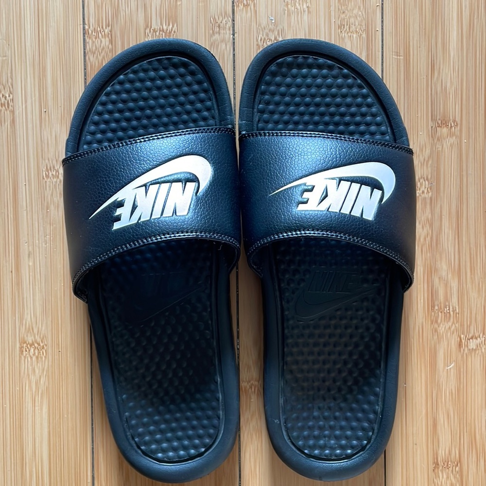 Black Nike slides